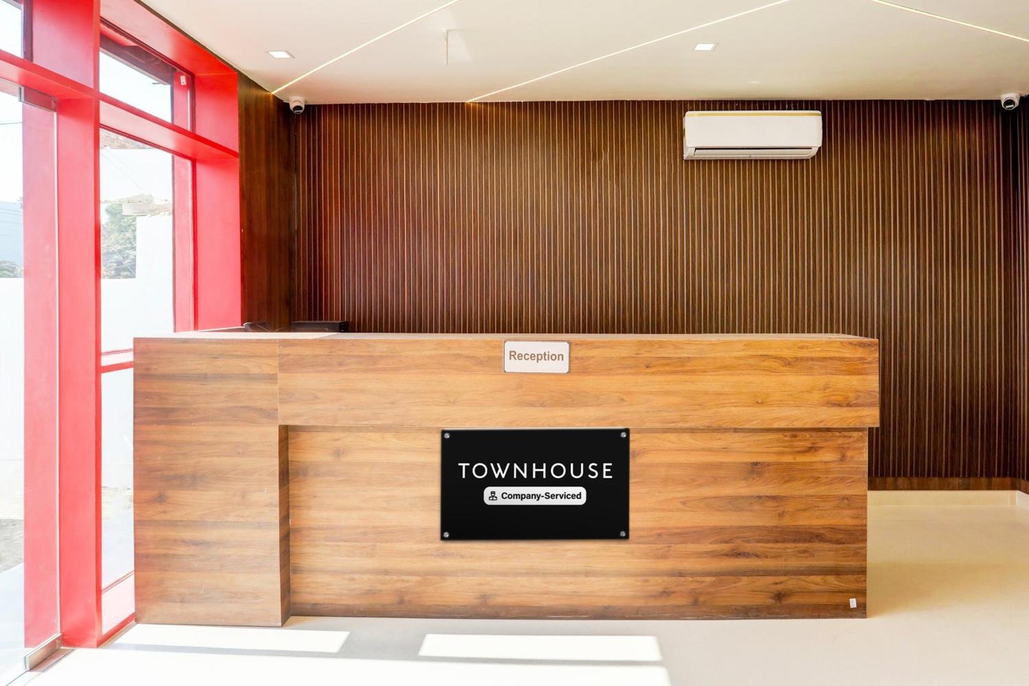 Hotel Super Townhouse Balua Road Pahadiya Varanasi Exterior foto