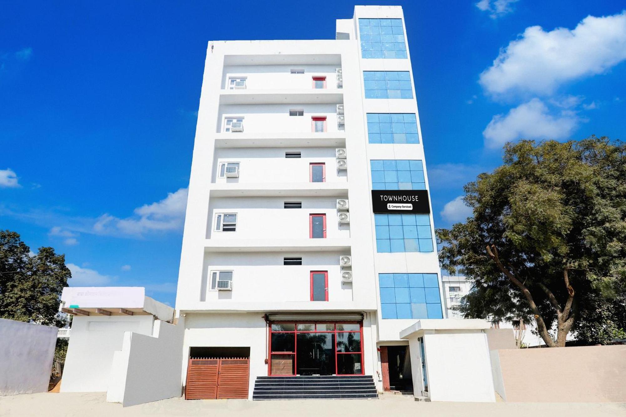 Hotel Super Townhouse Balua Road Pahadiya Varanasi Exterior foto
