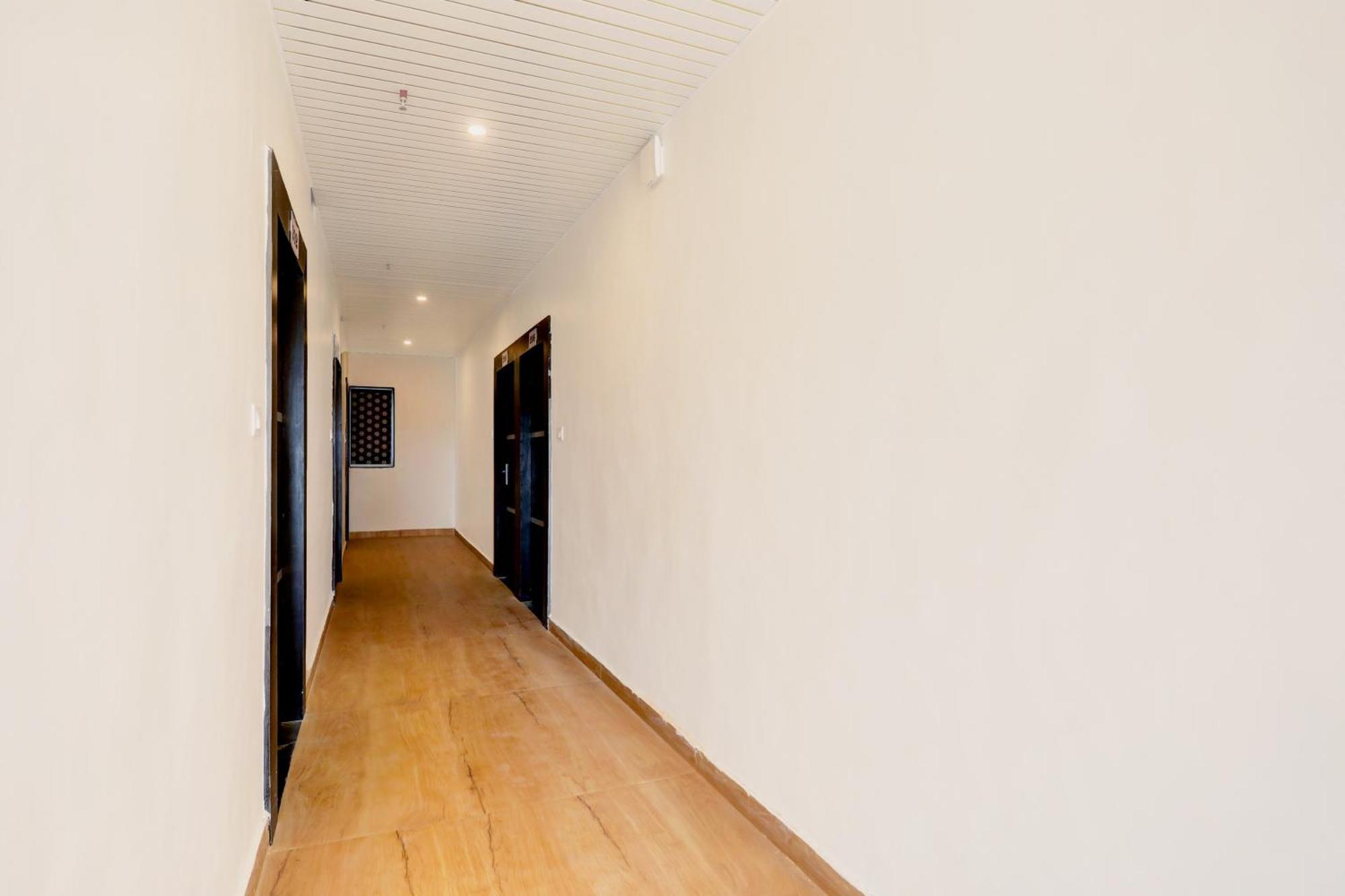 Hotel Super Townhouse Balua Road Pahadiya Varanasi Exterior foto