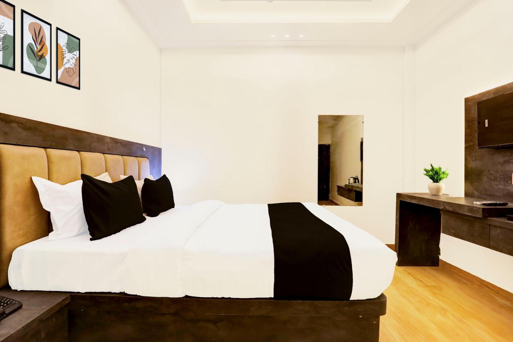 Hotel Super Townhouse Balua Road Pahadiya Varanasi Exterior foto