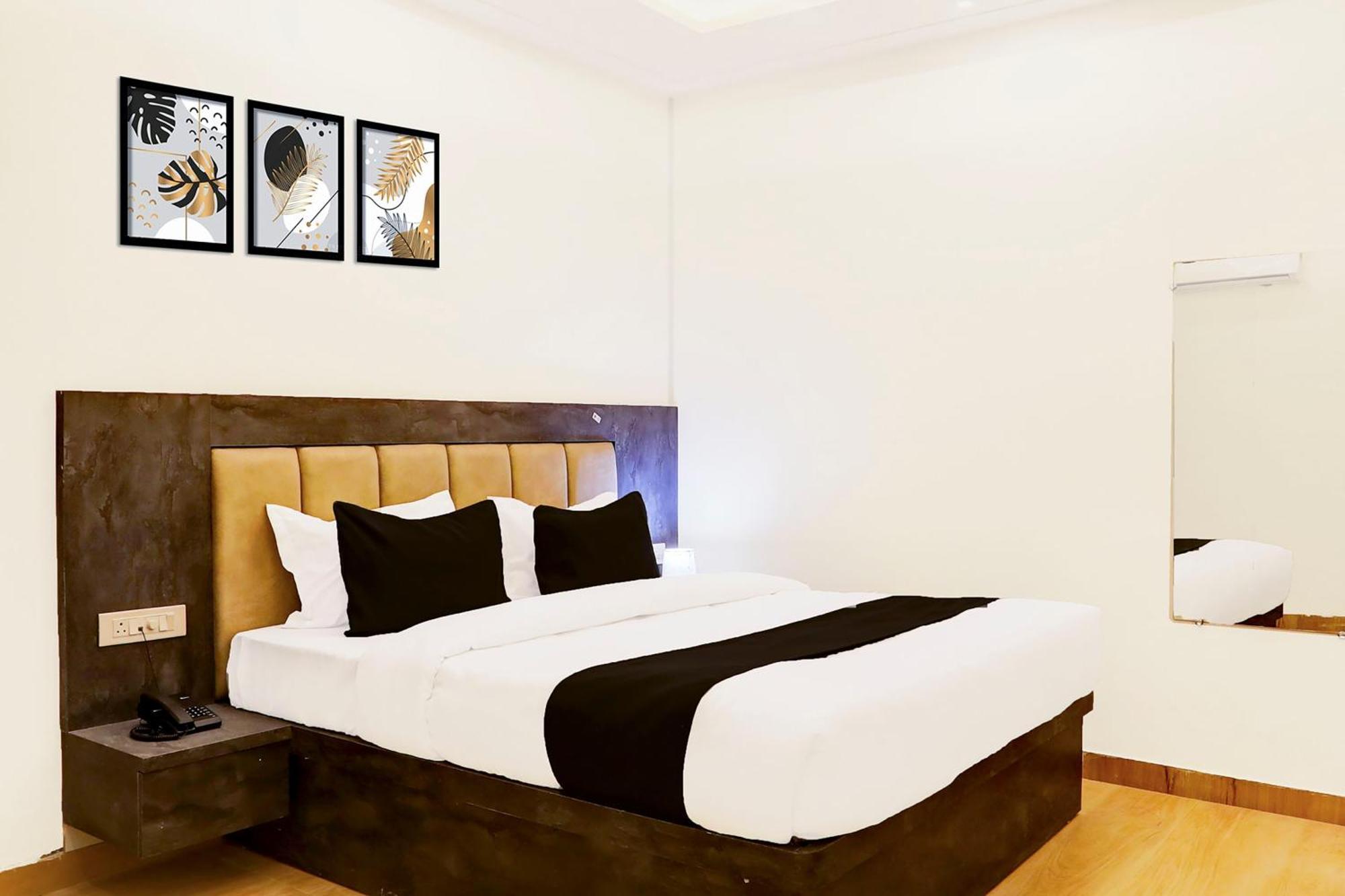 Hotel Super Townhouse Balua Road Pahadiya Varanasi Exterior foto